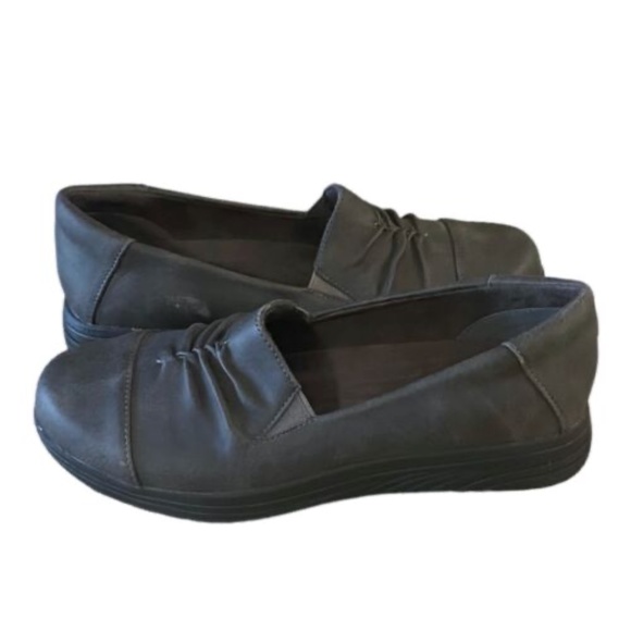 Easy Street Womens‎ Gray Shoes Size 7.5 Slip On Loafers - Picture 3 of 9